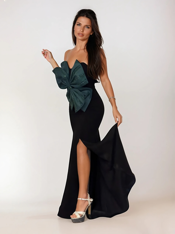 Elegant Black Mermaid Evening Dress with Statement Green Bow