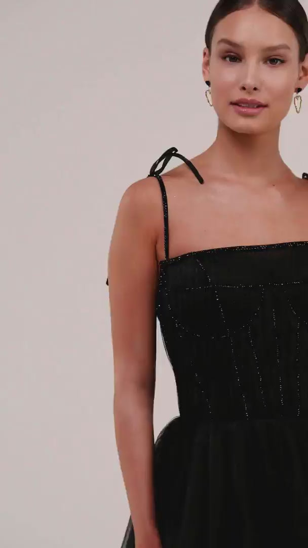 فستان Black Tie-strap cocktail dress with the elegant corset embroidery
